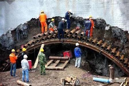 枣强隧道钢花管支护案例